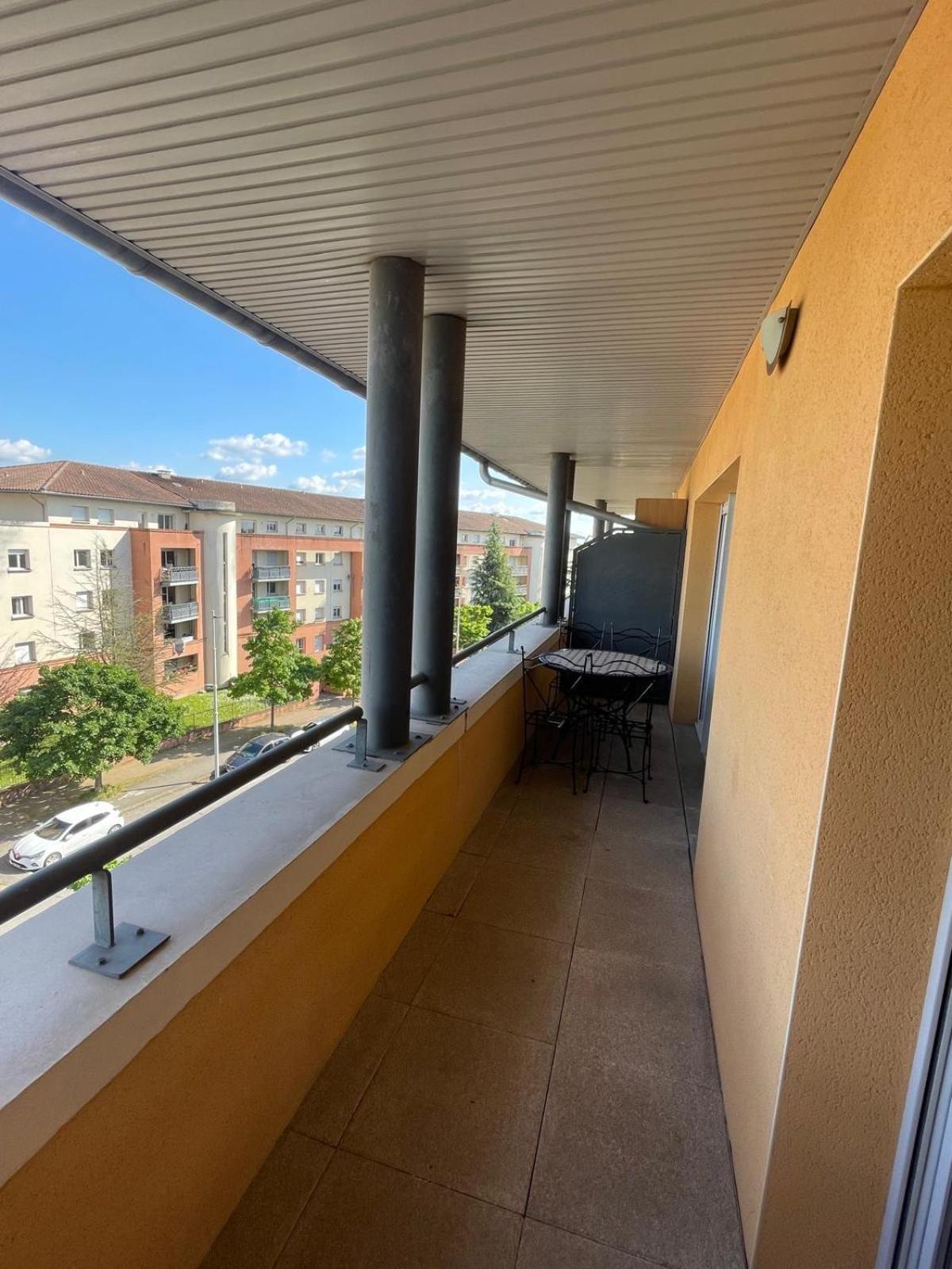 Rose T2 Calme , Parking Prive, Piscine, Confort