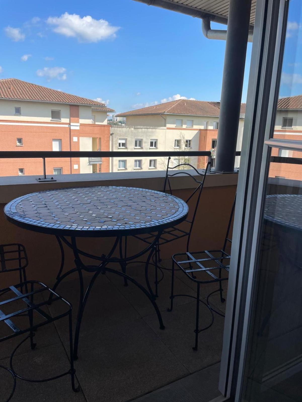 Apartment Rose T2 Calme , Parking Prive, Piscine, Confort Toulouse